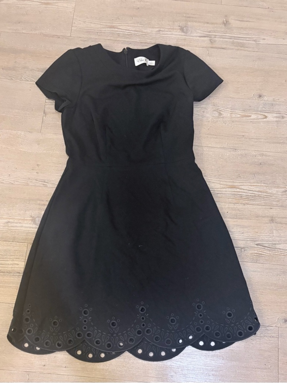 Eliza J. Black Scallop-Hem Short Sleeve Dress